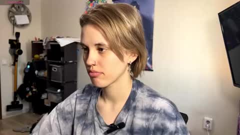 Call me Carol online show from February 6, 9:23 am