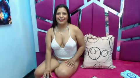carolina suarez online show from April 21, 1:53 am