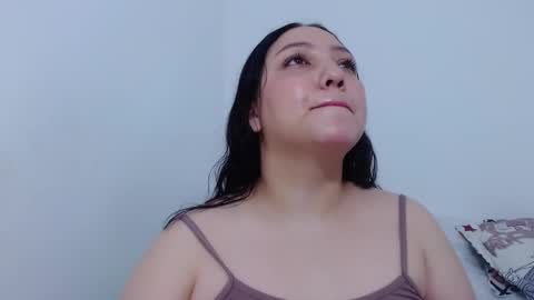 Snapshot of carolina_zabala_19 chatting on November 2, 5:59 pm carolina_zabala_19 online show from November 2, 5:59 pm