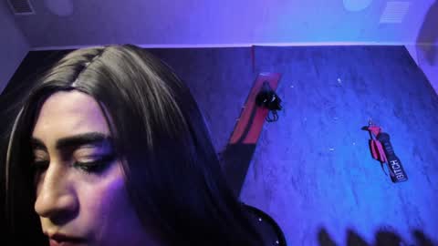 carolina online show from December 2, 11:40 pm