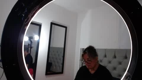 Carolina online show from February 12, 12:37 am