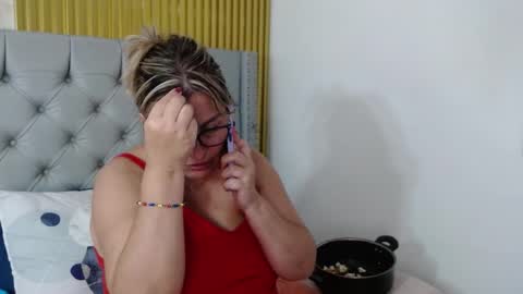 Carolina online show from February 27, 11:48 pm