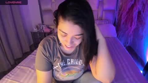 Snapshot of carolinafox_ chatting on October 22, 4:35 am caroline online show from October 22, 4:35 am