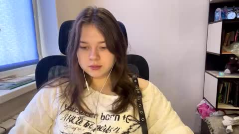 carolindueno online show from March 3, 7:36 am