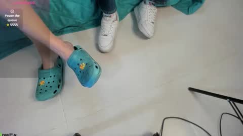 caroline daring online show from October 10, 2:05 pm