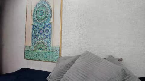  Caroline  online show from December 22, 10:12 am