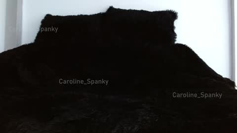 Snapshot of caroline_spanky chatting on December 24, 5:02 pm caroline online show from December 24, 5:02 pm