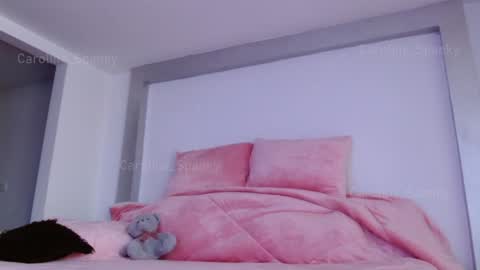 Snapshot of caroline_spanky chatting on January 15, 10:46 pm caroline online show from January 15, 10:46 pm