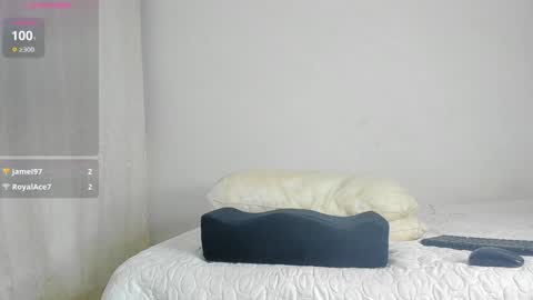 Snapshot of caroline_tovar_ chatting on December 11, 12:44 am Caroline Tovar   Lovense is active my orgasms in your hands Give me more pleasure and make me cum online show from December 11, 12:44 am