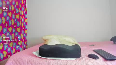 Snapshot of caroline_tovar_ chatting on January 15, 10:35 pm Caroline Tovar   Lovense is active my orgasms in your hands Give me more pleasure and make me cum online show from January 15, 10:35 pm