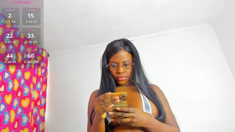Snapshot of caroline_tovar_ chatting on January 21, 11:46 am Caroline Tovar   Lovense is active my orgasms in your hands Give me more pleasure and make me cum online show from January 21, 11:46 am