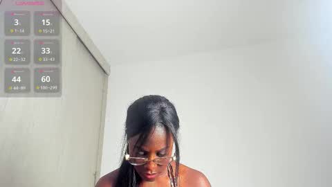 Snapshot of caroline_tovar_ chatting on September 22, 7:05 pm Caroline Tovar   Lovense is active my orgasms in your hands Give me more pleasure and make me cum online show from September 22, 7:05 pm