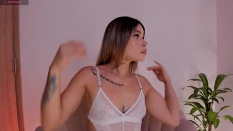 carolinna_ online show from January 12, 12:16 am