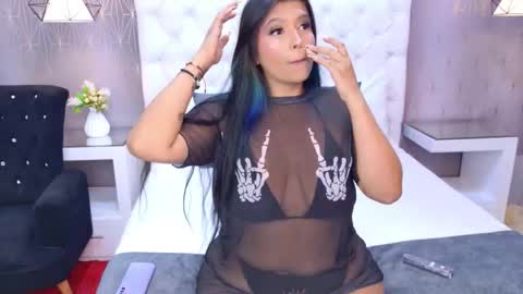 Snapshot of carolinnetaylor chatting on October 4, 11:41 am CarolinneTaylor online show from October 4, 11:41 am