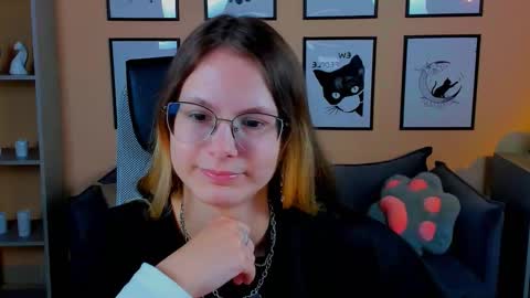 Snapshot of carrie_roses chatting on September 25, 5:22 am carrie_roses online show from September 25, 5:22 am
