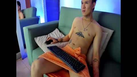 Carter Manson  online show from January 13, 8:03 pm