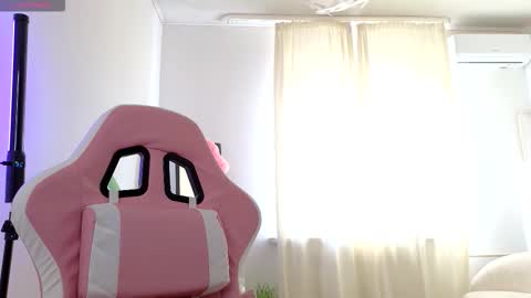 Snapshot of caseyrobbinss chatting on October 15, 6:13 am Casey Robbins online show from October 15, 6:13 am