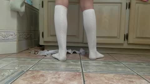 cash13bychanel online show from November 28, 6:54 pm