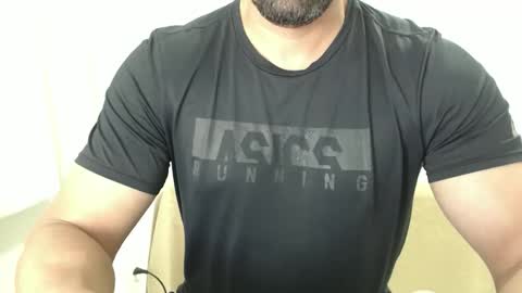 cashmastermuscle77 online show from September 11, 11:49 pm