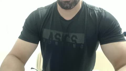 cashmastermuscle77 online show from November 7, 10:37 am