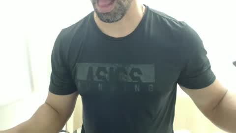 cashmastermuscle77 online show from March 29, 10:37 am