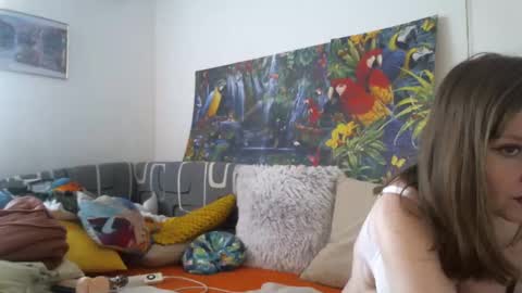 Snapshot of cassandra191 chatting on February 18, 1:33 pm Cassandra online show from February 18, 1:33 pm