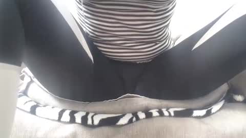 Snapshot of cassandra_joy chatting on February 26, 3:41 pm Cassandra joy online show from February 26, 3:41 pm