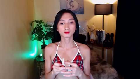 cassandrafoxxx online show from December 27, 9:06 am