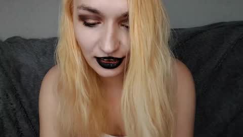 Snapshot of cassandratate chatting on January 25, 11:34 am Casey Chris online show from January 25, 11:34 am