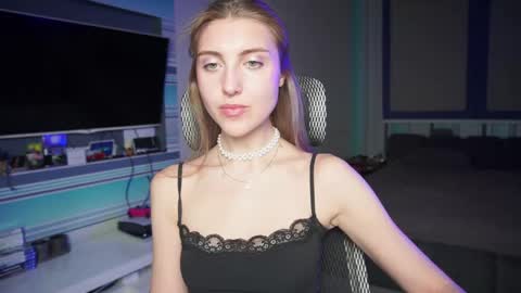 Seductress Cassia  FINDOM AND SADISM  NO NUDE online show from September 28, 4:45 pm