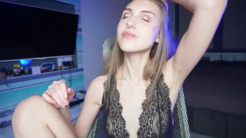 Seductress Cassia  FINDOM AND SADISM  NO NUDE online show from October 4, 3:54 pm