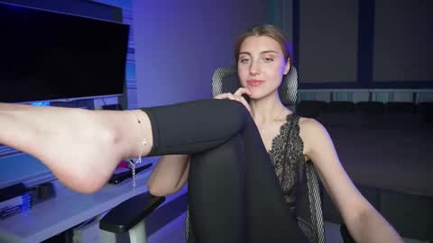 Seductress Cassia  FINDOM AND SADISM  NO NUDE online show from October 19, 4:40 pm