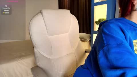 cassidy_evans online show from December 3, 11:30 am