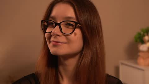 Cassie online show from April 14, 3:40 pm