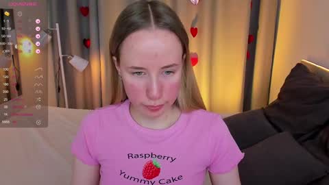 Snapshot of cassie_kelman chatting on February 13, 9:27 pm Cassie online show from February 13, 9:27 pm