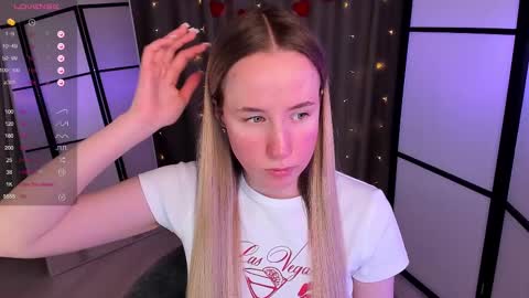 Snapshot of cassie_kelman chatting on February 15, 11:58 pm Cassie online show from February 15, 11:58 pm