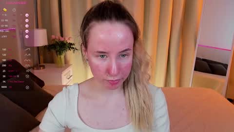 Snapshot of cassie_kelman chatting on February 20, 11:54 pm Cassie online show from February 20, 11:54 pm