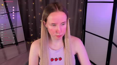 Snapshot of cassie_kelman chatting on February 22, 3:01 am Cassie online show from February 22, 3:01 am