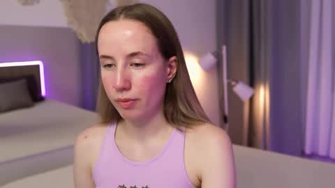 Snapshot of cassie_kelman chatting on September 13, 9:03 pm Cassie online show from September 13, 9:03 pm