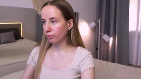 Snapshot of cassie_kelman chatting on September 21, 9:05 pm Cassie online show from September 21, 9:05 pm