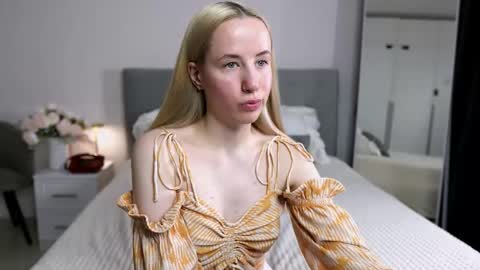 Snapshot of cassie_kelman chatting on November 16, 9:20 pm Cassie online show from November 16, 9:20 pm