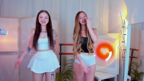 Hello my name is Cassie and my friend Nilo is also here online show from December 13, 6:42 am