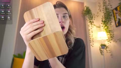 Im Cassie3 online show from February 28, 9:32 am