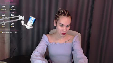 Cassie online show from December 20, 1:43 pm