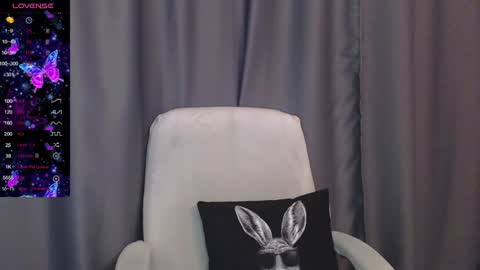 Cassie online show from December 30, 4:08 pm