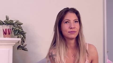 Cassi online show from November 18, 4:06 am