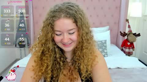 Snapshot of cassieride chatting on December 7, 12:45 pm Curly online show from December 7, 12:45 pm