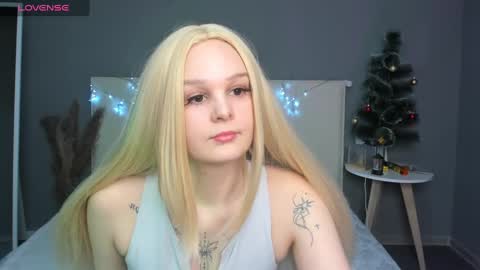 Snapshot of cassies_sandy chatting on January 5, 9:59 am cassies_sandy online show from January 5, 9:59 am