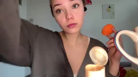 Olivia online show from February 27, 8:14 am