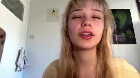 Olivia online show from April 22, 6:16 am